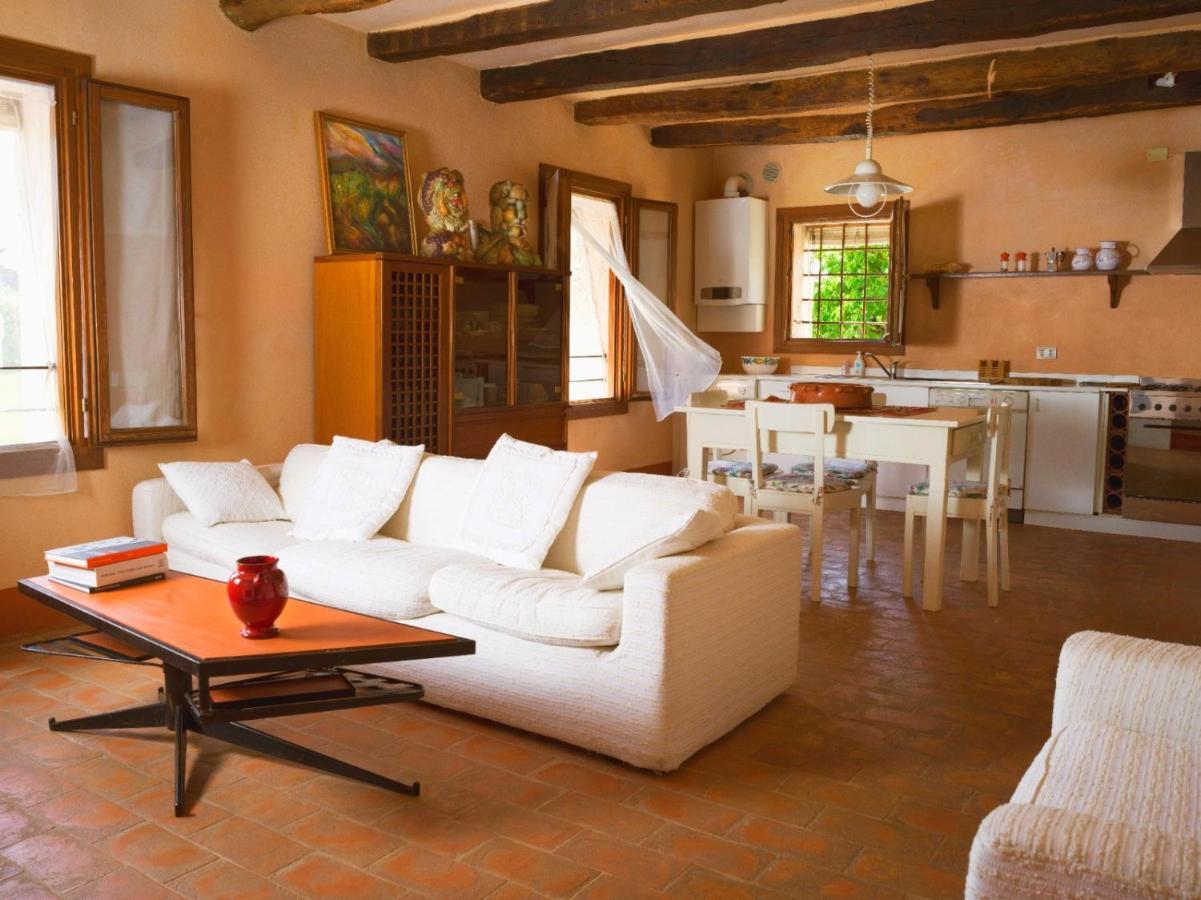 La Casa Di Laura Apartment Castelcucco Luaran gambar