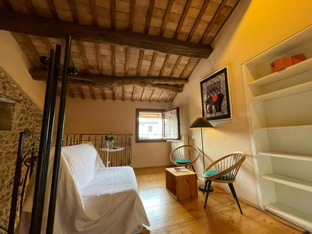 La Casa Di Laura Apartment Castelcucco Luaran gambar