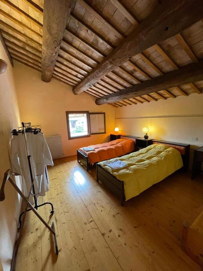 La Casa Di Laura Apartment Castelcucco Luaran gambar